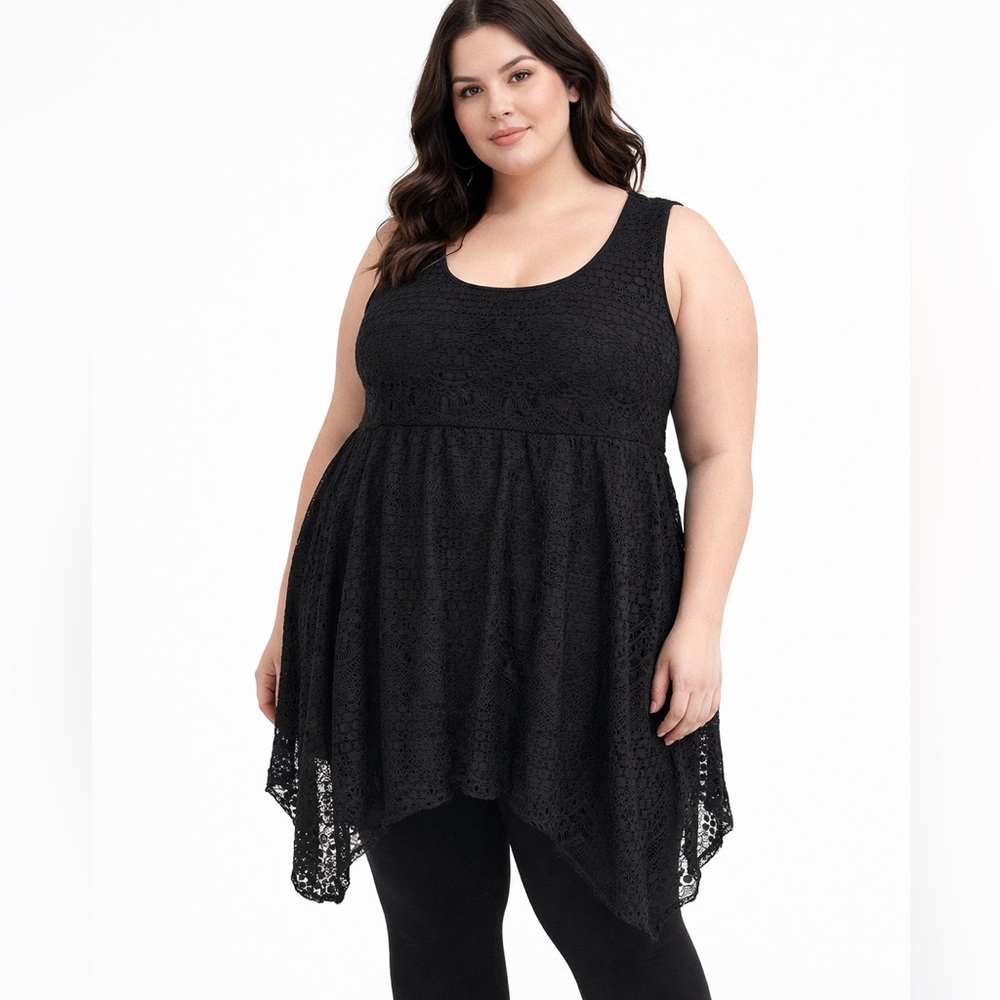 Torrid Womens Lace Empire Waist Dress Size 5 Scoop Neck Hankerchief Hem Black